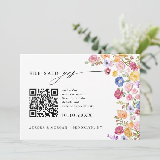 Kleurrijke Spring Wildflower Meadow Foto QR-code Save The Date (Staand voorkant)