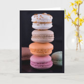 Kleurrijke stapel Franse Macarons Kaart (Gele Bloem)