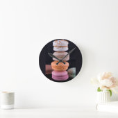 Kleurrijke stapel Franse Macarons Ronde Klok (Huis)