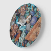 Kleurrijke steensteenrotsen kegelen natuurlijke te grote klok (Hoek)