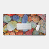 Kleurrijke stenen, steentjes, rotsen en water bureaumat (Keyboard & Muis)