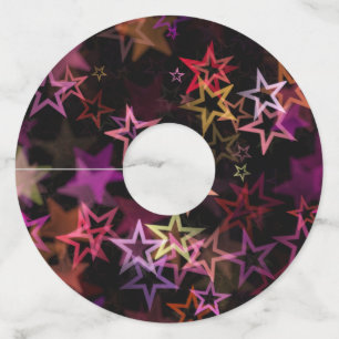 Kleurrijke sterren dansen grillig wijnglaslabel