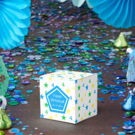 Kleurrijke sterren jongens 4e verjaardag bedankdoosjes