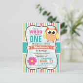 Kleurrijke Stripes Uil verjaardagsfeestje Uitnodiging Briefkaart (Staand voorkant)