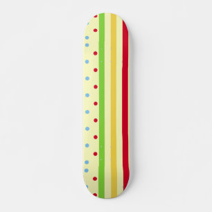 Kleurrijke striptekening en pooldots skateboard