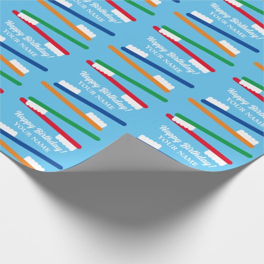 Kleurrijke tandenborstel patroon aangepaste verjaa cadeaupapier (Hoek)