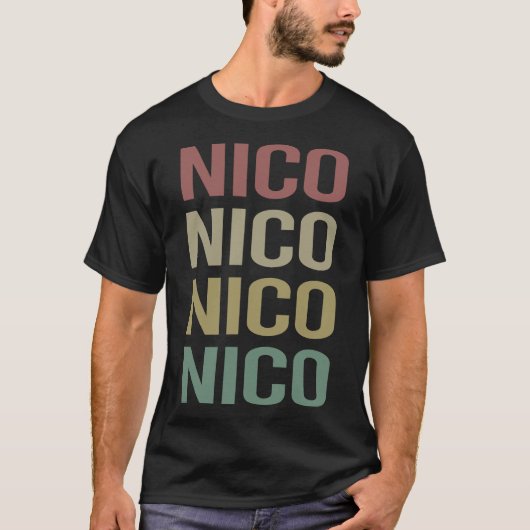 Kleurrijke tekst kunst - Nico naam T-shirt (Voorkant)