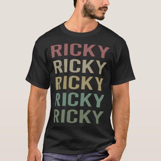 Kleurrijke tekst kunst - Ricky Name T-shirt (Voorkant)