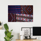 Kleurrijke textiën uit Bhutan Poster (Thuiskantoor)