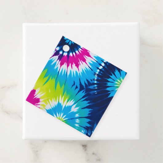 Kleurrijke Tie Dye Art Gift Labels (In situ)