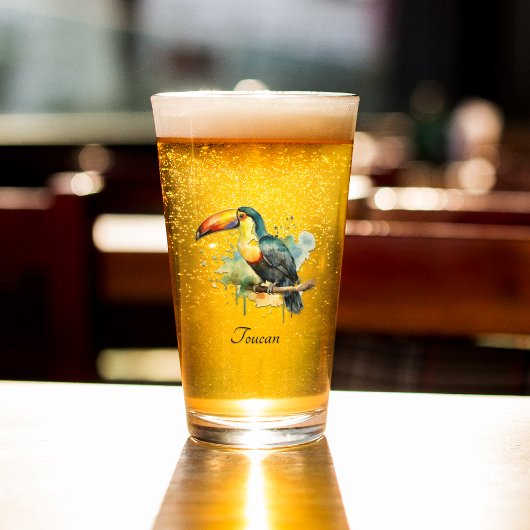 kleurrijke touroperator die op een tak zit glas