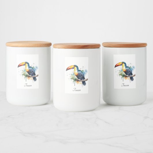 kleurrijke touroperator die op een tak zit voedselcontainer etiket (Flessen)