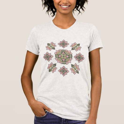 Kleurrijke Tracery Ornament Pattern T-Shirt (Voorkant)