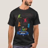 Kleurrijke Trampoline Park Jump Kids Verjaardagsfe T-shirt (Voorkant)