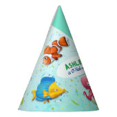 Kleurrijke tropische viskinderen van afgelopen dag feesthoedjes (Links)