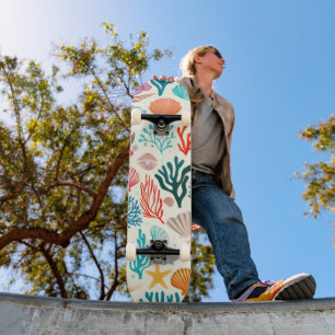 Kleurrijke tropische zomer koraal zeeschelp persoonlijk skateboard