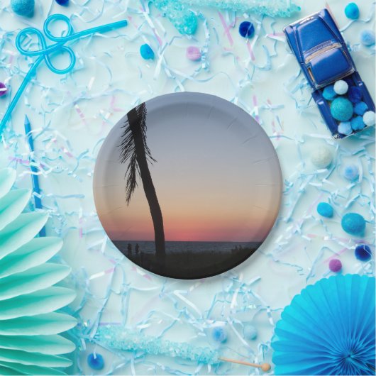 Kleurrijke tropische zonsondergang op papieren bor papieren bordje (Feest)