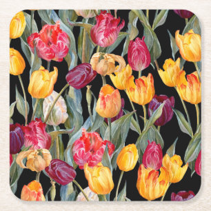 Kleurrijke tulpen, geïsoleerde zwarte achtergrond. kartonnen onderzetters
