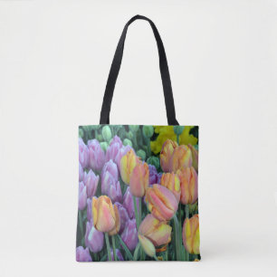 Kleurrijke tulpenbundels tote bag