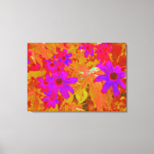 Kleurrijke ultraviolet, magenta en rode wilde bloe