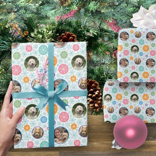 Kleurrijke vakantie sneeuwvlokken 3 aangepaste fot cadeaupapier