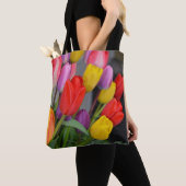 Kleurrijke veertulpen tote bag (Dichtbij)