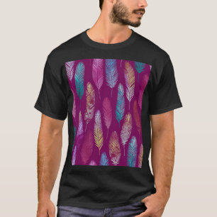 Kleurrijke veren: paarse achtergrondpatroon. t-shirt