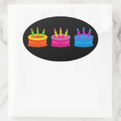 Kleurrijke verjaardagstaart ovale sticker (Tas)