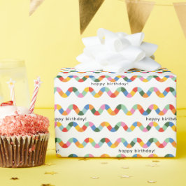 Kleurrijke Verjaardagstekst Golvende Streep Patroo Cadeaupapier