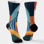 Kleurrijke verticale abstract met lijnpatronen sokken (Gebogen)