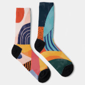 Kleurrijke verticale abstract met lijnpatronen sokken (Rechts)