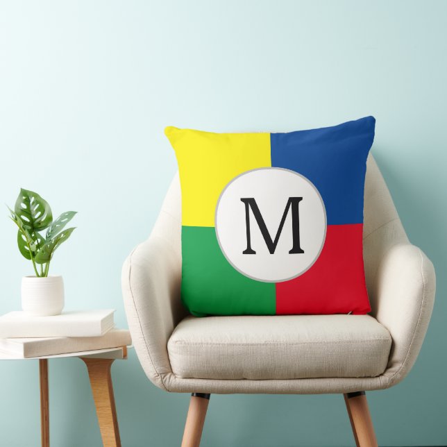 Kleurrijke vierkante aangepaste monogram initiaal kussen (Stoel)