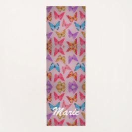 Kleurrijke vliegende vlinder yogamat