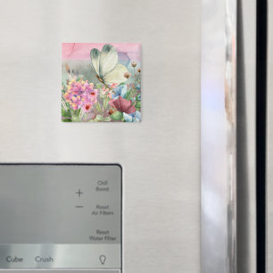 Kleurrijke vlinderkusjes tussen wilde bloemen magneet
