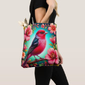 Kleurrijke vogel neergestreken op tak tote bag (Dichtbij)