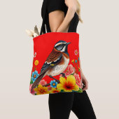Kleurrijke vogel neergestreken tussen bloemen tote bag (Dichtbij)