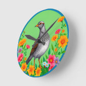 Kleurrijke vogel te midden van bloeiende bloemen ronde klok (Hoek)