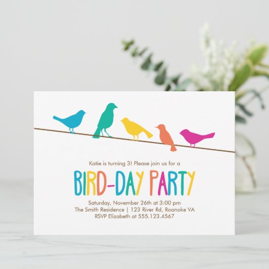 Kleurrijke vogels verjaardagsfeestje kaart (Staand voorkant)