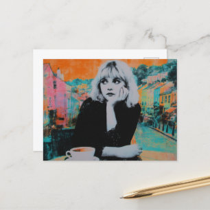 Kleurrijke Vrouw Met Koffie Briefkaart