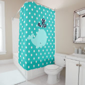 kleurrijke vun-walvis op Turquoise Polka Dots Douchegordijn (In situ)