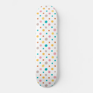 Kleurrijke waterverf stippen persoonlijk skateboard