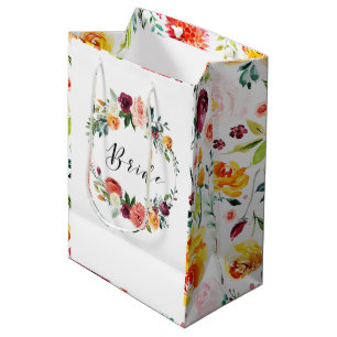 Kleurrijke Waterverven bloemen en bride Typografie Medium Cadeauzakje
