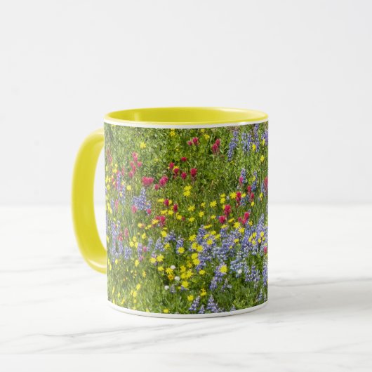 Kleurrijke weide wilde bloemen mok (Voorkant links)