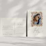 Kleurrijke wilde bloem | Beige Meadow Foto: Dank u Briefkaart<br><div class="desc">Deze kleurrijke wilde bloem | Beige weide foto bedankt dat je briefkaart perfect is voor je eenvoudige, witte boho regenboogregenboogbruiloft. De heldere, betoverde roze, gele, oranje en goudkleurige floralen geven dit product het gevoel van een minimalistische elegante hippietuin. Het moderne ontwerp is artsachtig en delicaat, en toont een klassiek, rijk...</div>