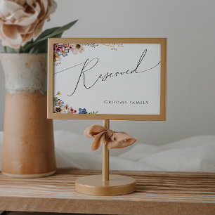 Kleurrijke wilde bloem   Gereserveerd teken