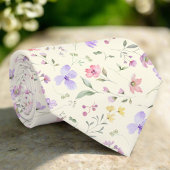 Kleurrijke wilde bloem op lichtgele achtergrond stropdas