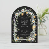 Kleurrijke Wildflower Bloemen Boog Spring Wedding Kaart (Staand voorkant)