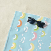 Kleurrijke wolk en regenboog naadloos strandlaken (In situ)