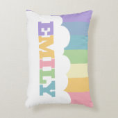 Kleurrijke wolk met 5 letters, regenbooggrondtonen accent kussen (Voorkant(Verticaal))