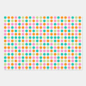 Kleurrijke wolken, confetti en meerkleurige drieho inpakpapier vel (Voorkant)